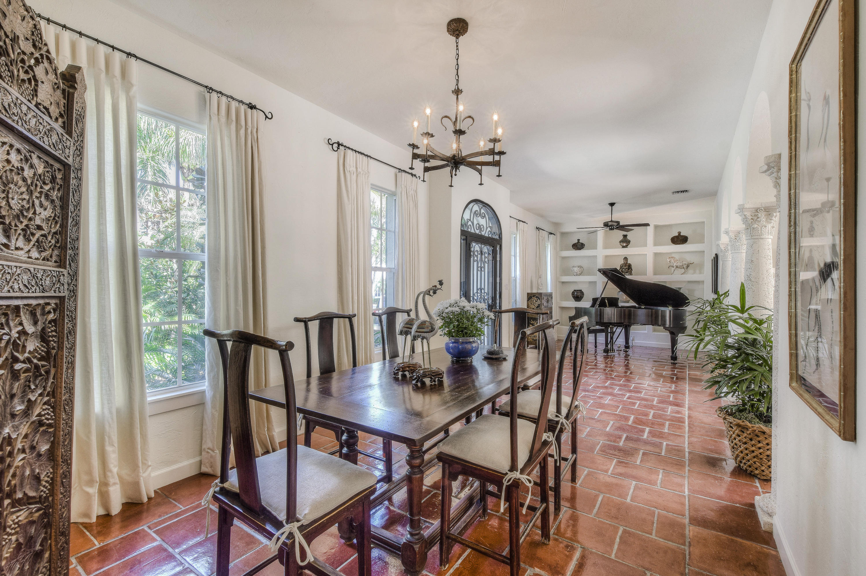 EL ENCANTO - Residential