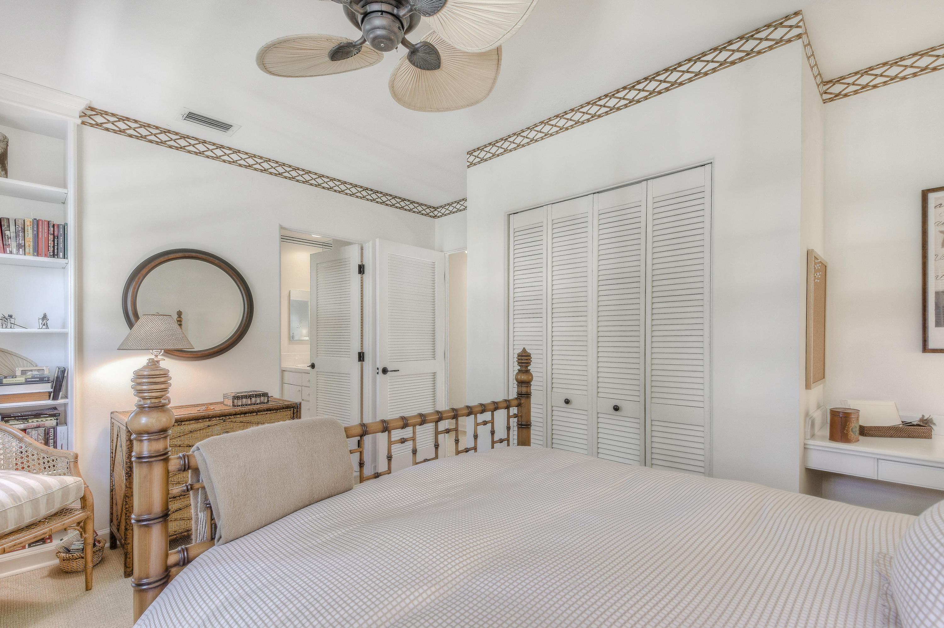 EL ENCANTO - Residential