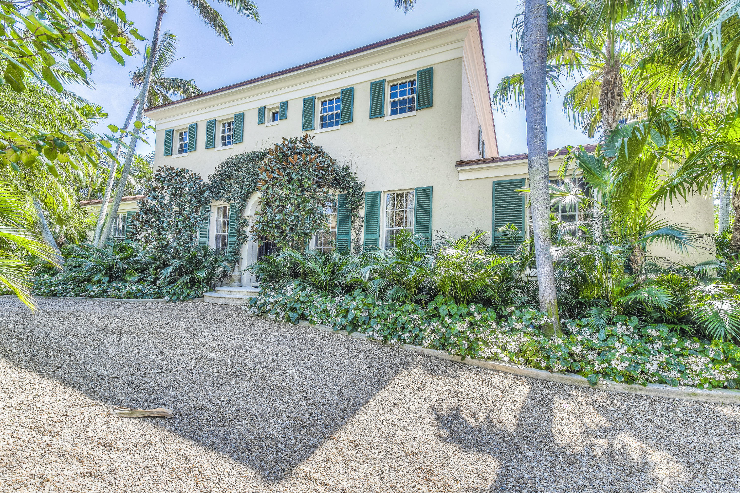 EL ENCANTO - Residential