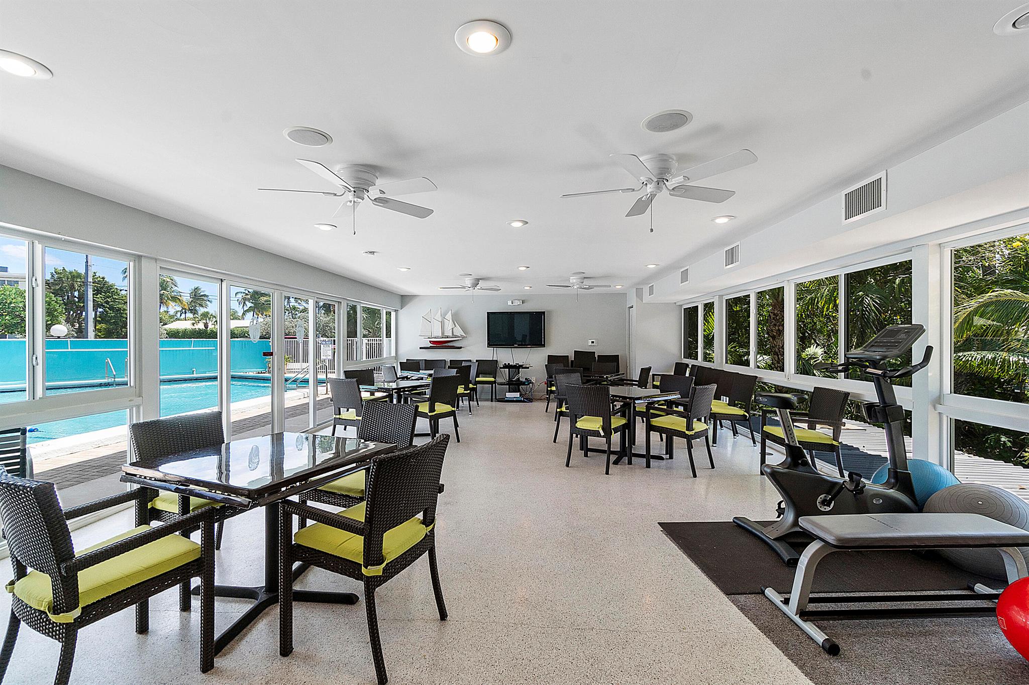 SEA CLUB OF HILLSBORO BEA - Residential Lease