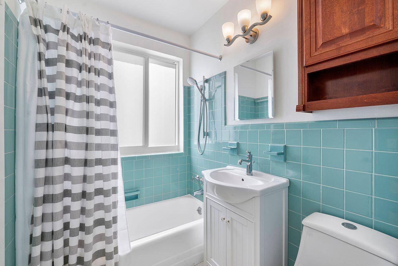 SEA CLUB OF HILLSBORO BEA - Residential Lease