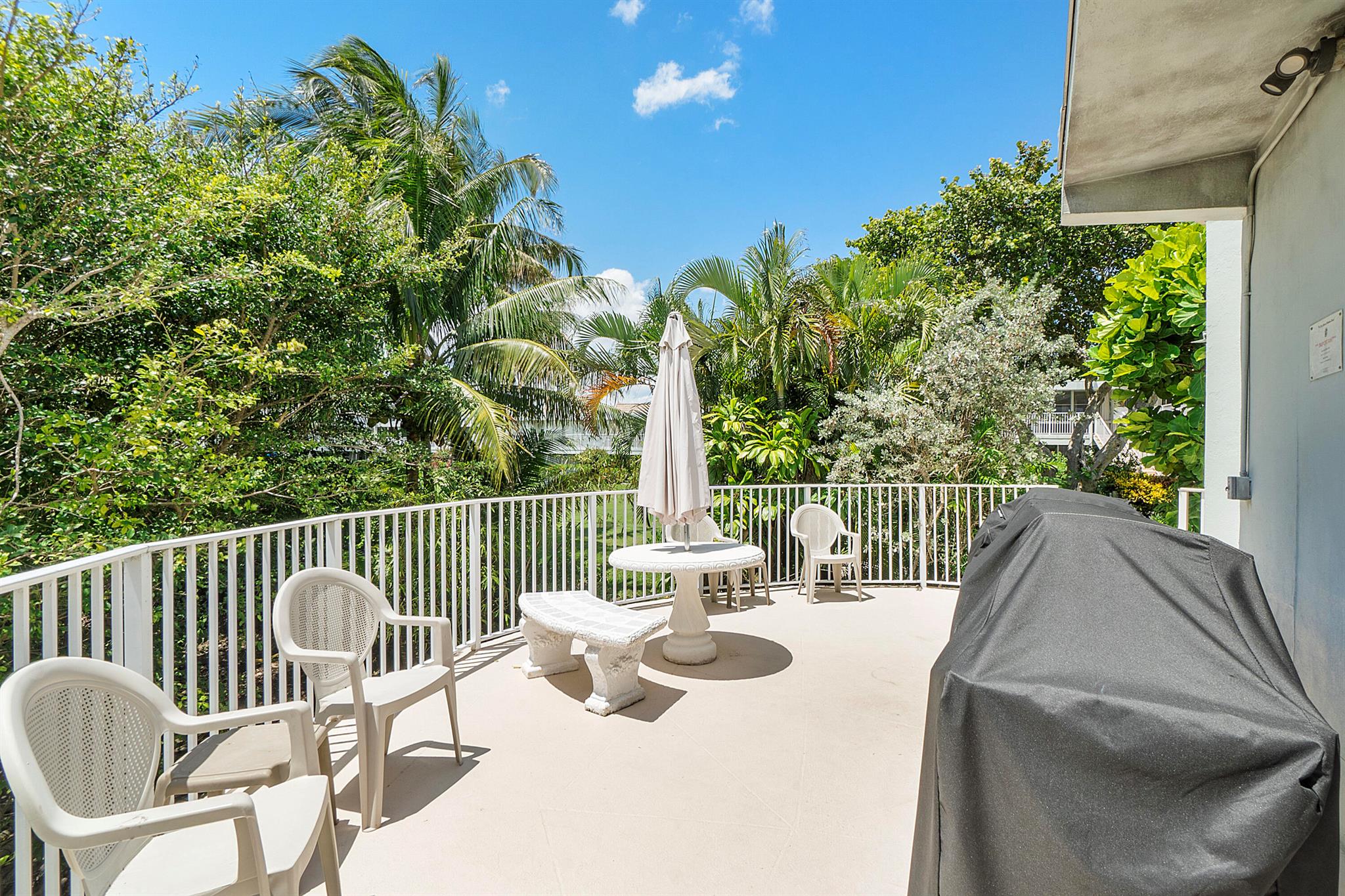 SEA CLUB OF HILLSBORO BEA - Residential Lease