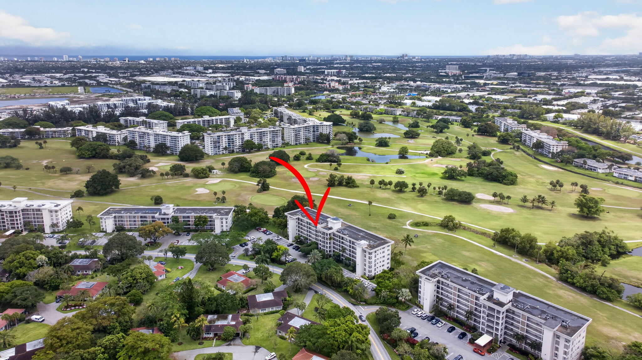 NO 5 PALM-AIRE COUNTRY CLUB - Residential