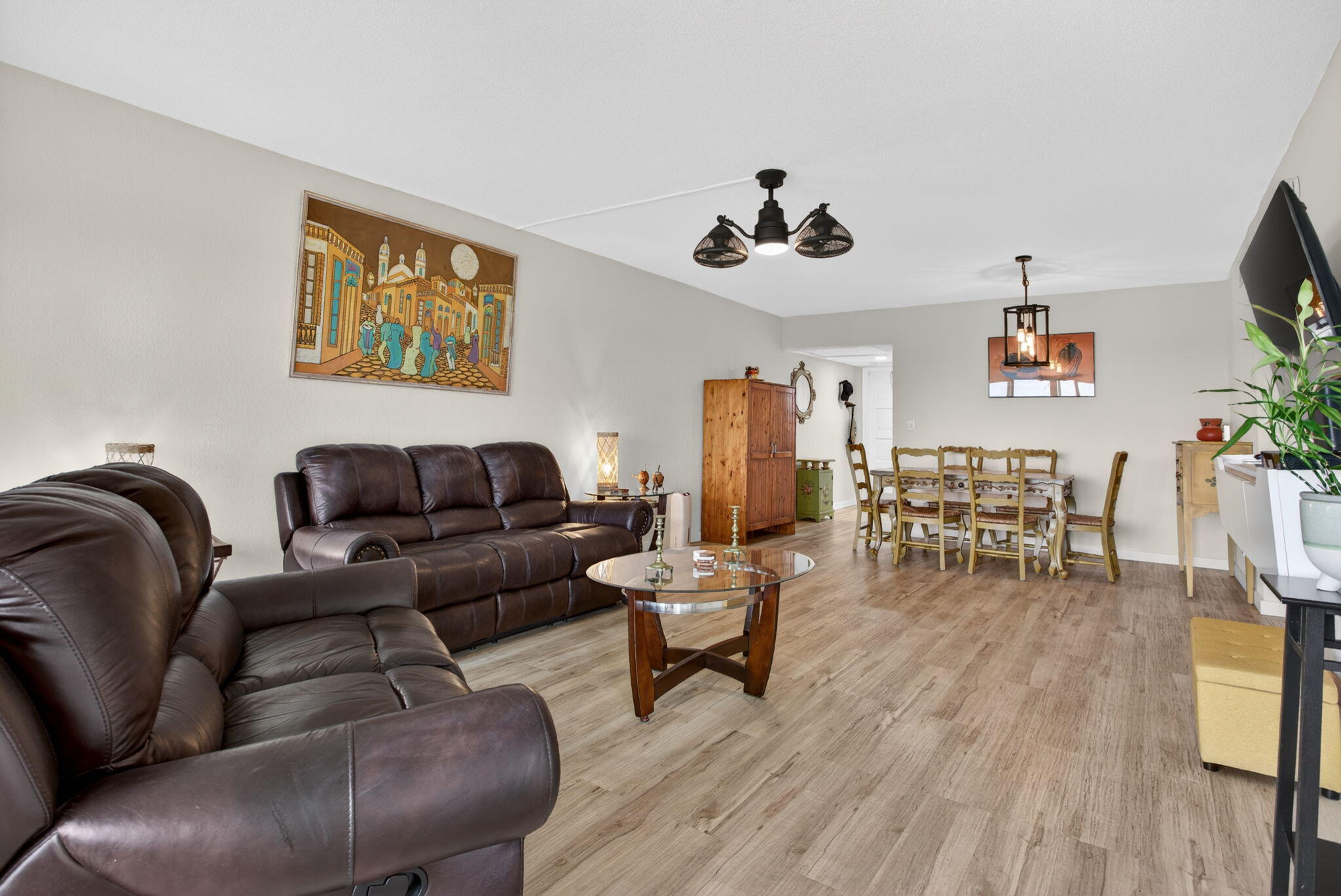 NO 5 PALM-AIRE COUNTRY CLUB - Residential