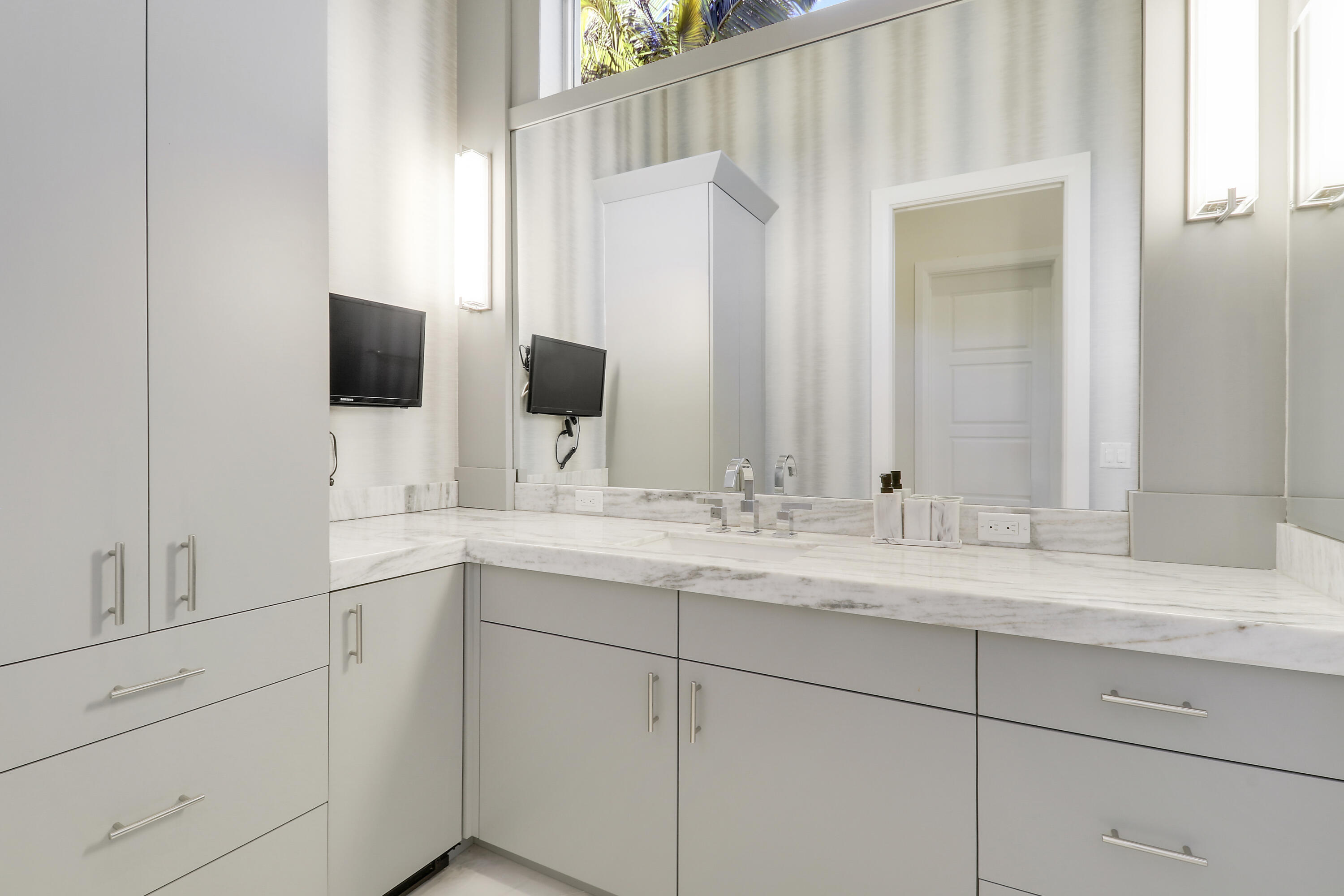 OLD PALM - Residential