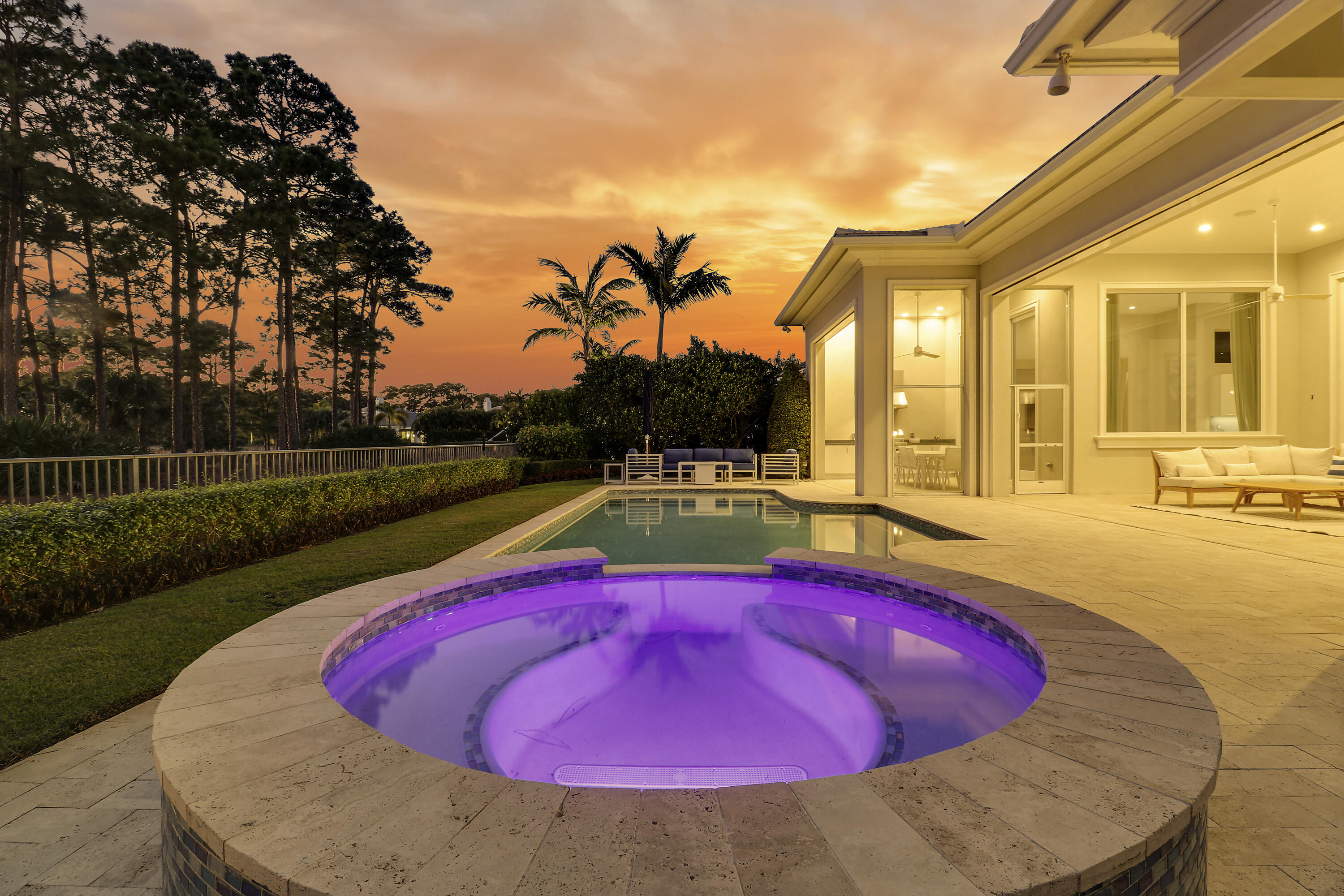 OLD PALM - Residential