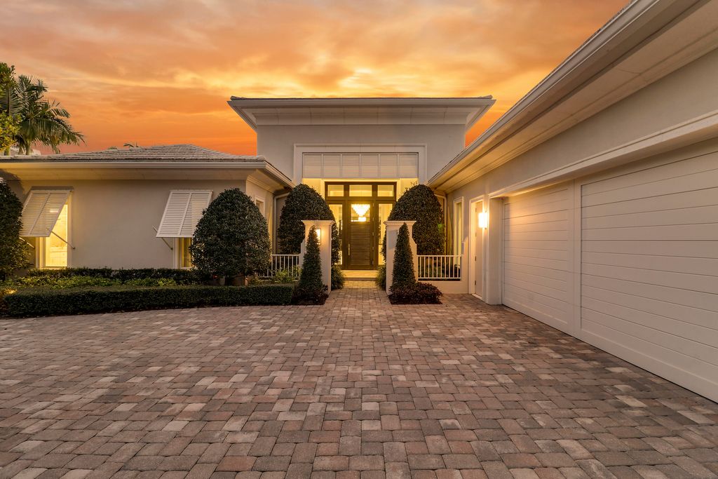 Photo of 12209 Plantation Way, Palm Beach Gardens, FL 33418 (MLS # R11162147)