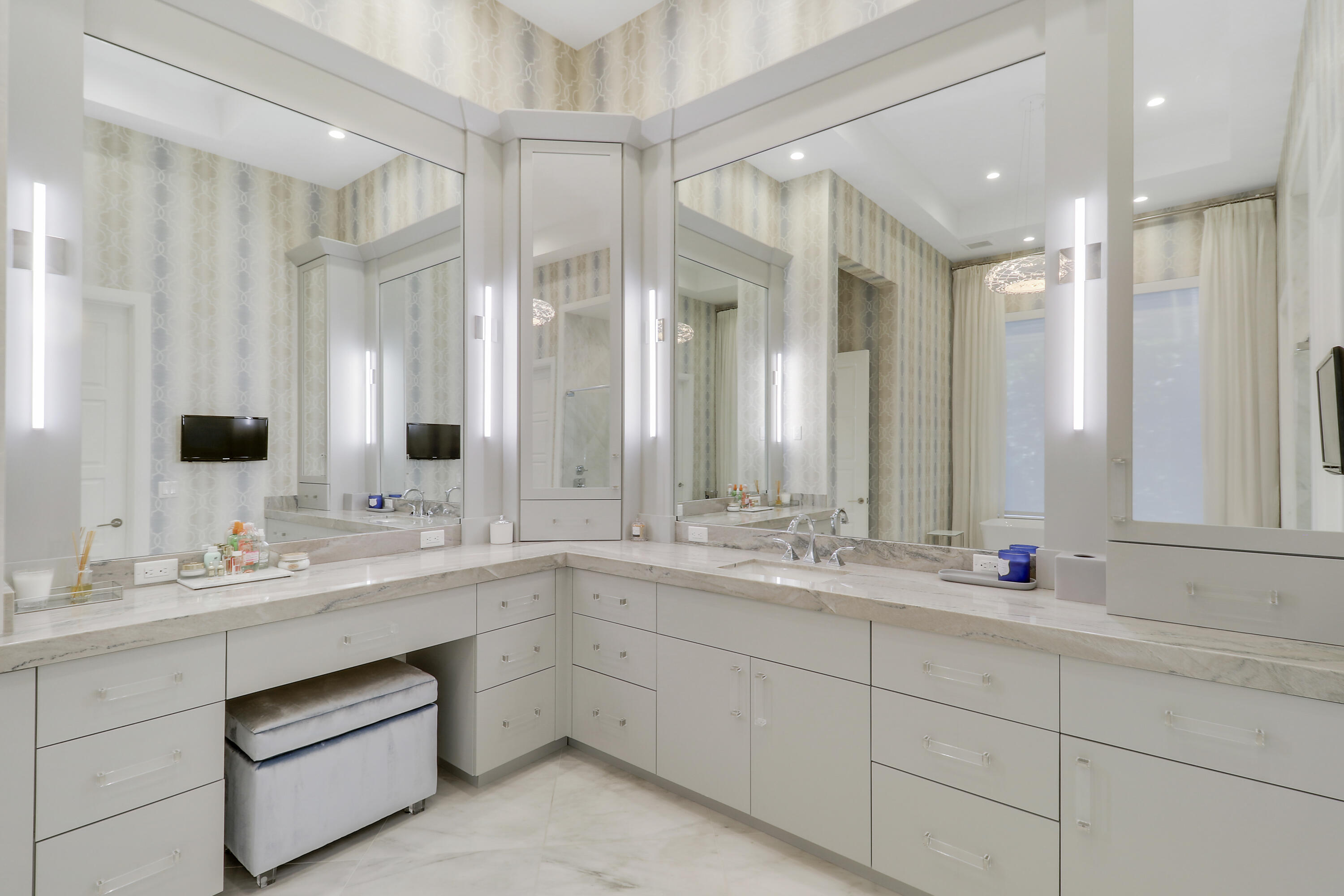 OLD PALM - Residential