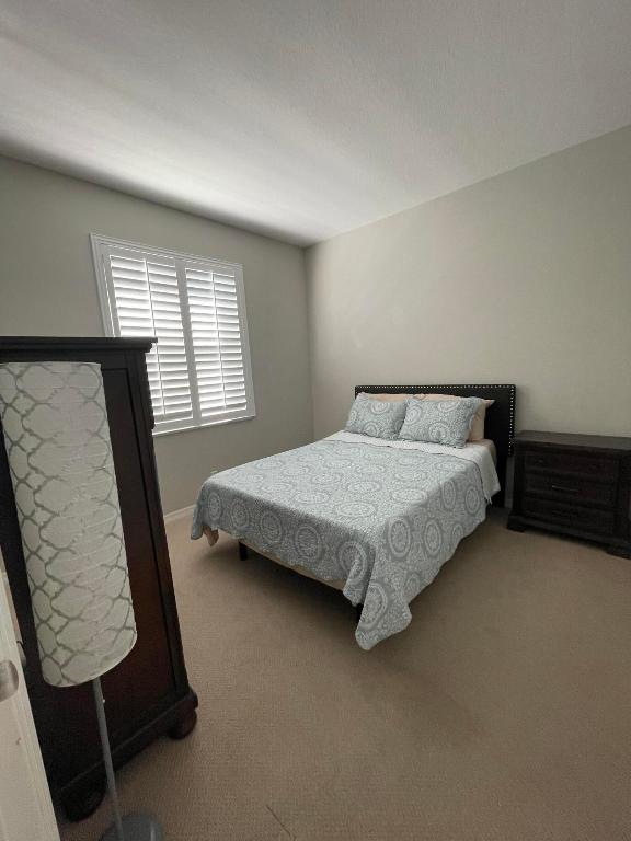 WELLINGTON TR 42B - Residential Lease