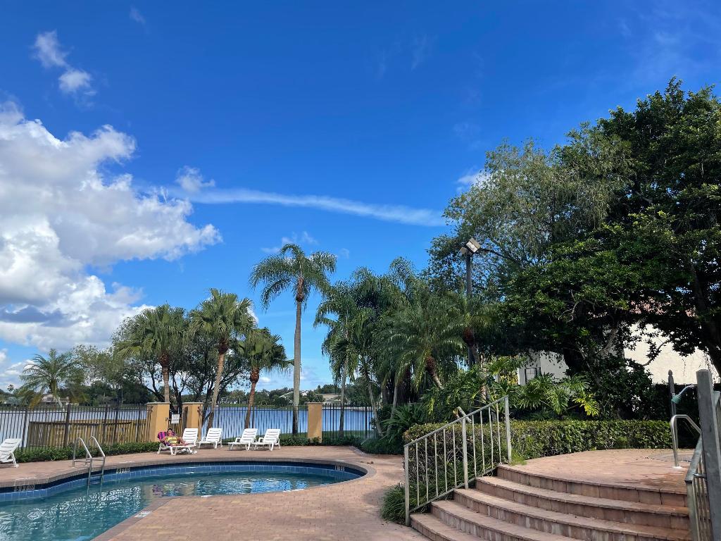 WELLINGTON TR 42B - Residential Lease