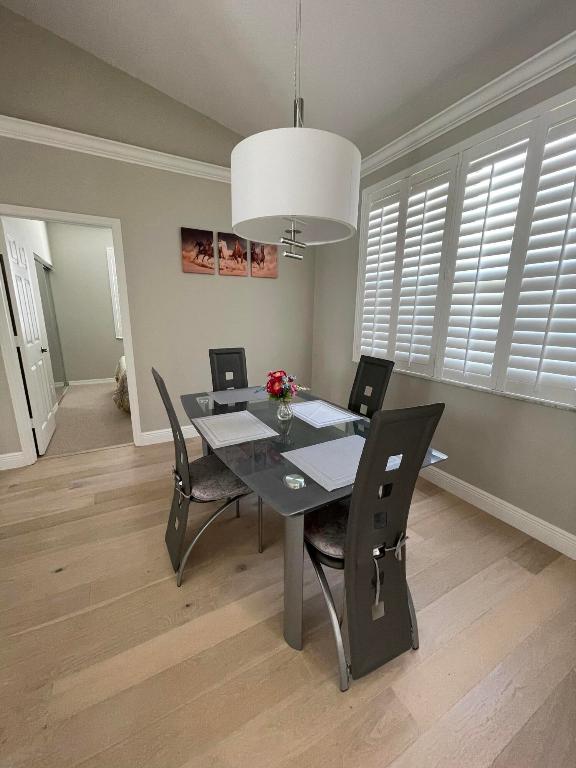 WELLINGTON TR 42B - Residential Lease