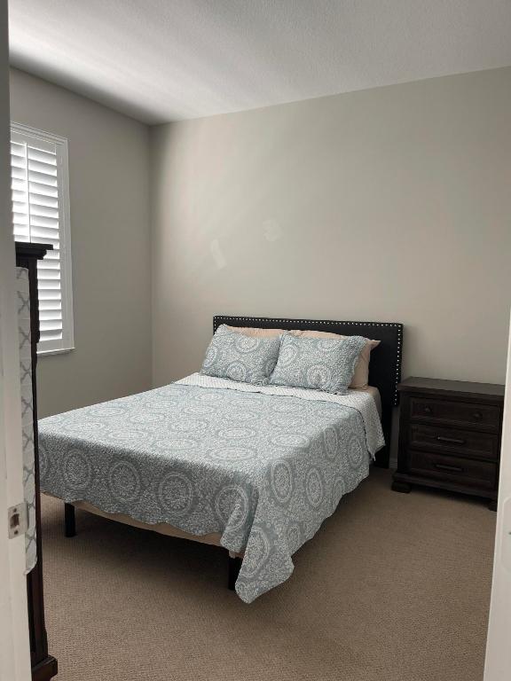 WELLINGTON TR 42B - Residential Lease