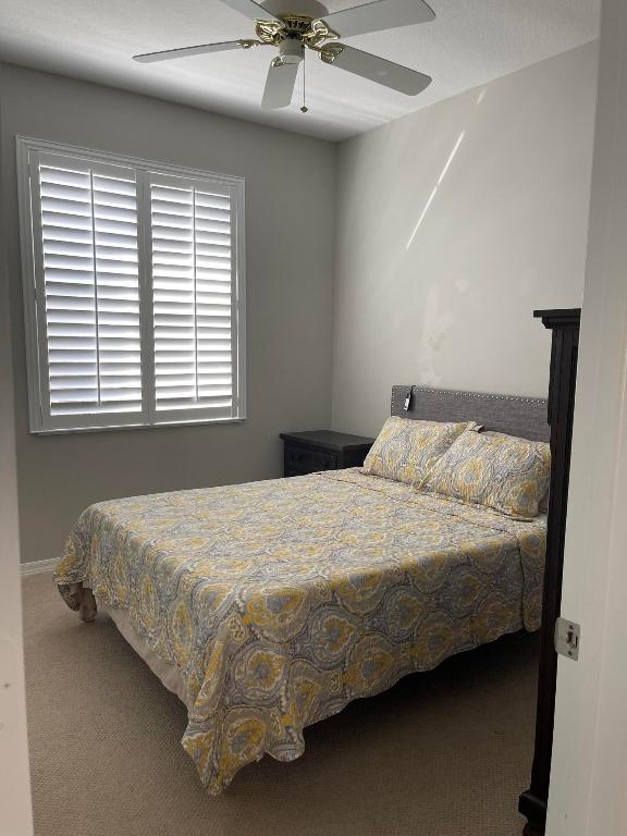 WELLINGTON TR 42B - Residential Lease