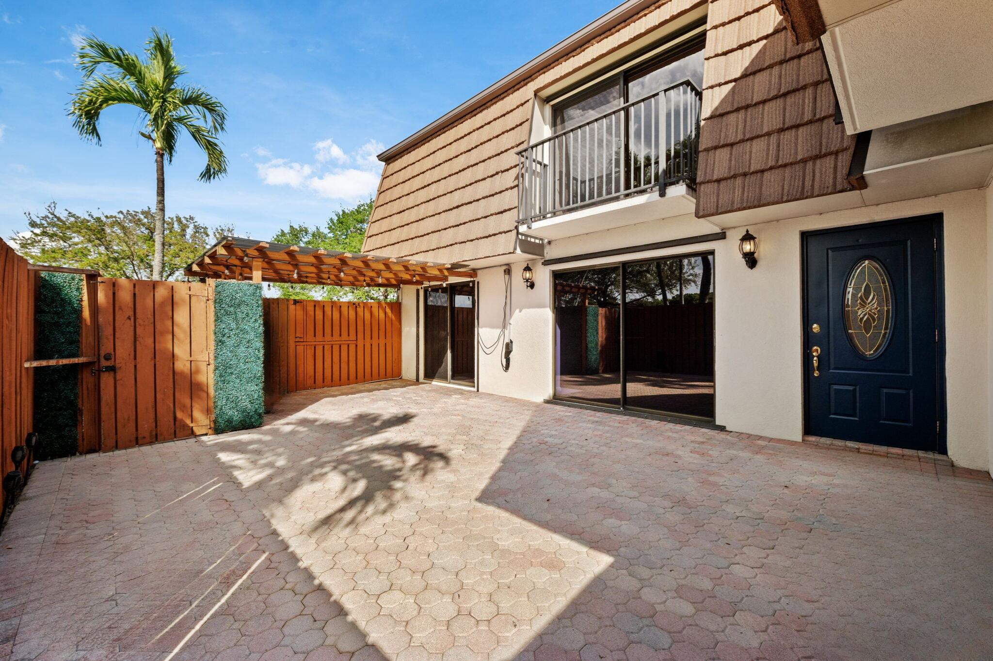 Pine Island Ridge - Residential