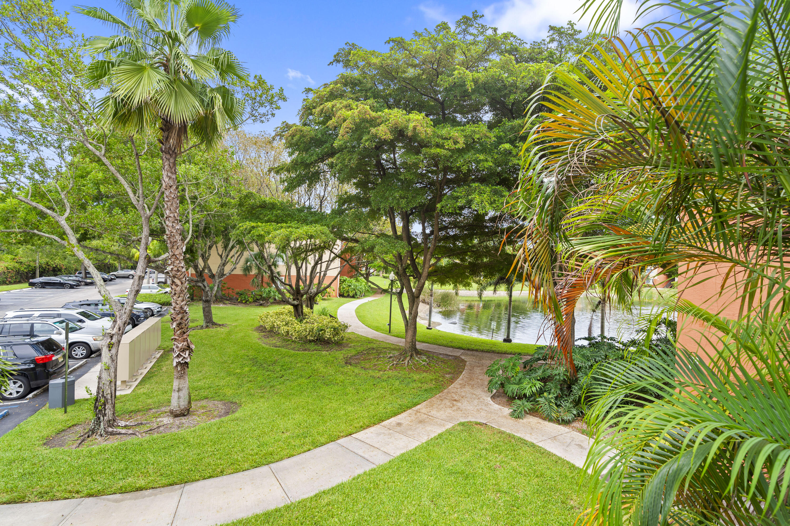 GRAND ISLES CONDO - Residential