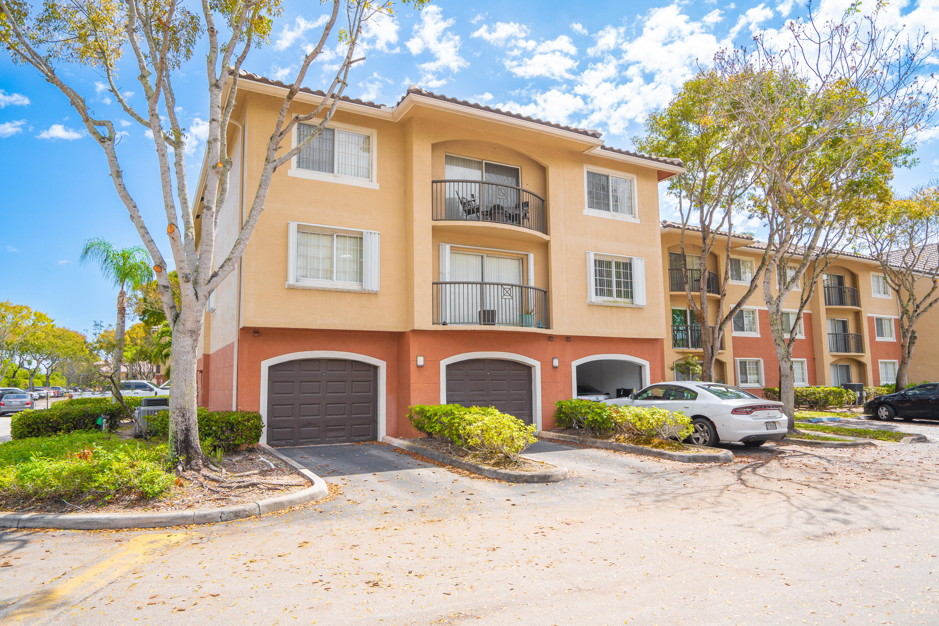 GRAND ISLES CONDO - Residential