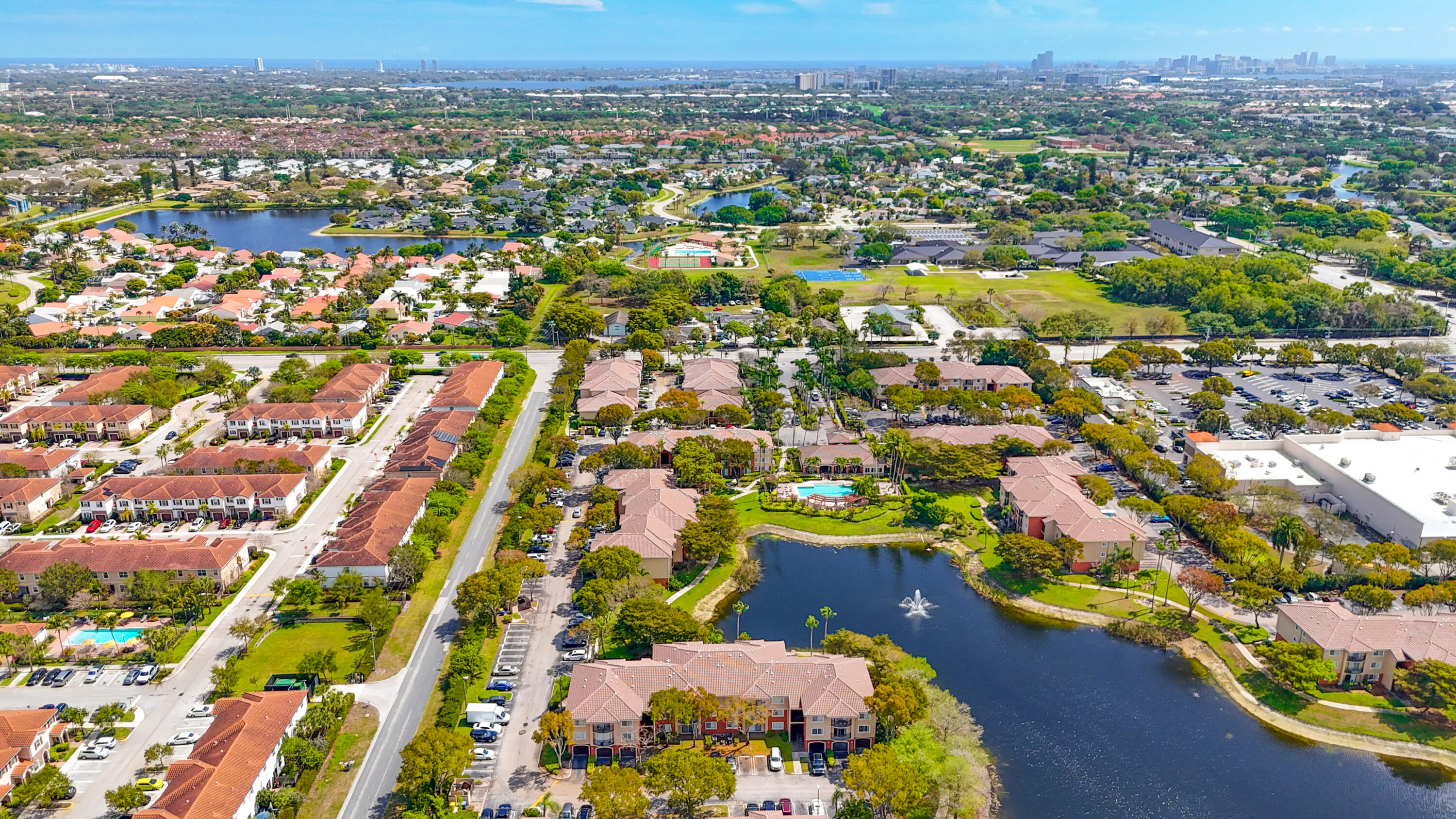 GRAND ISLES CONDO - Residential