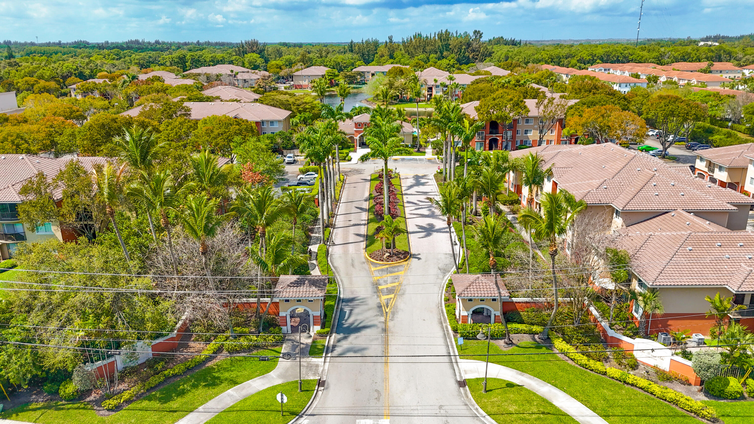 GRAND ISLES CONDO - Residential