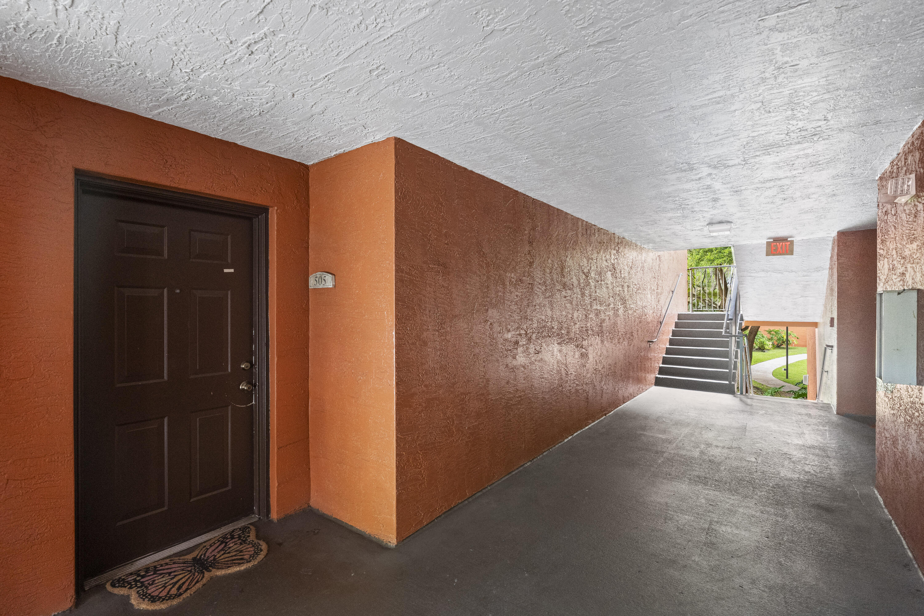 GRAND ISLES CONDO - Residential