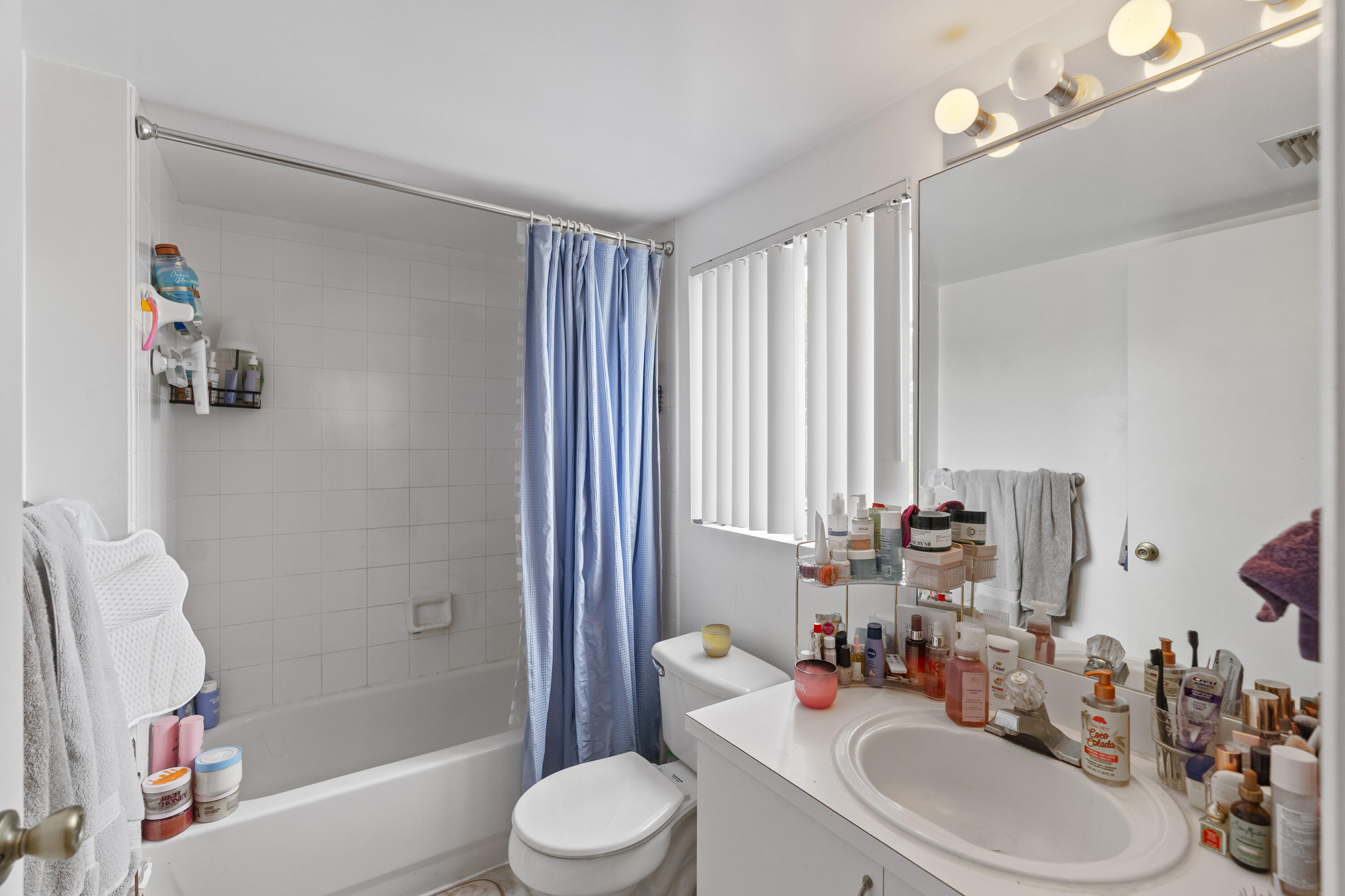 GRAND ISLES CONDO - Residential