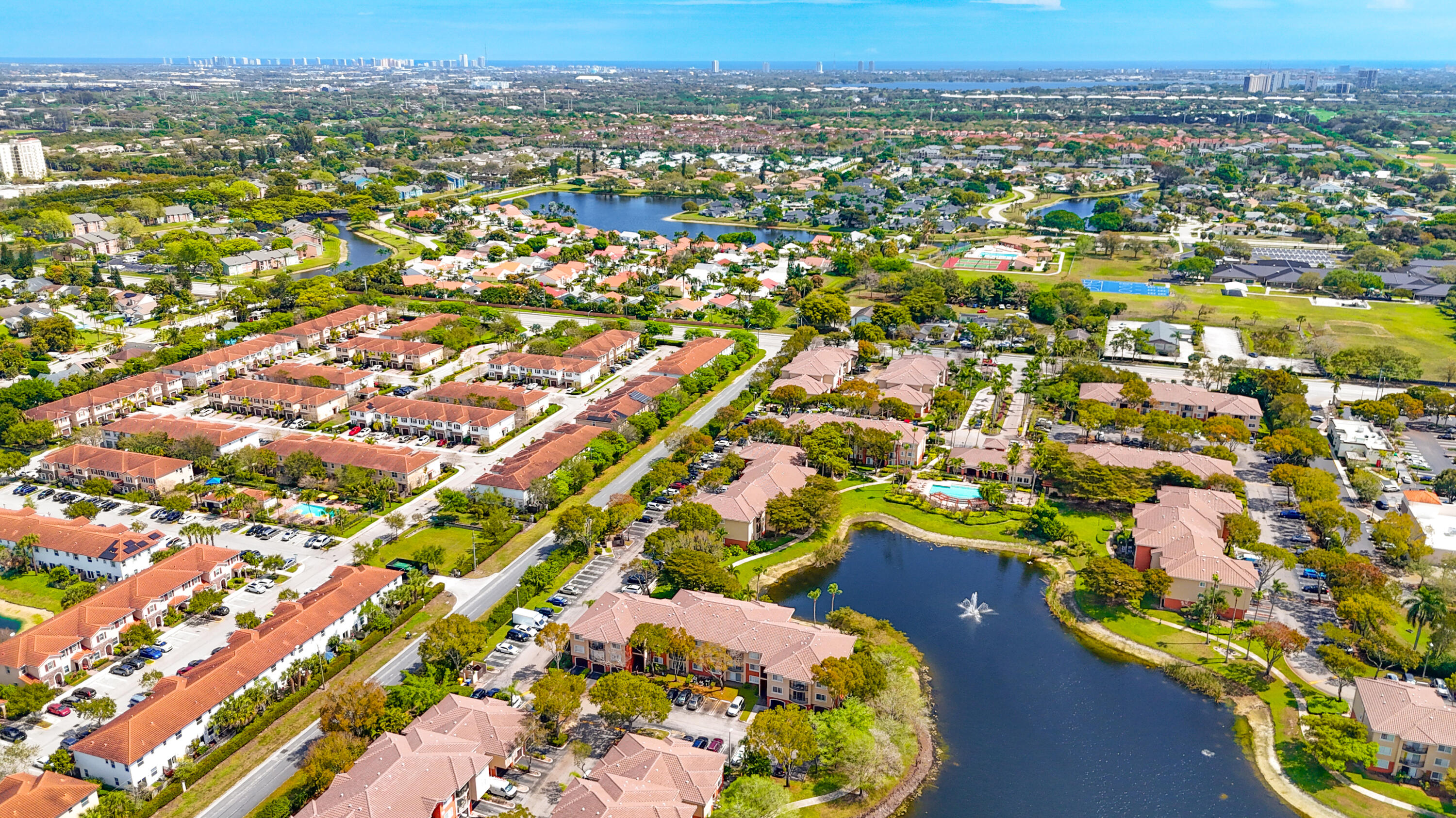 GRAND ISLES CONDO - Residential