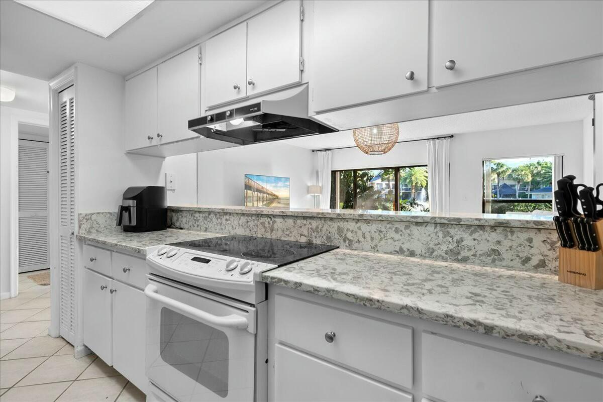 TENNIS LODGES 1 CONDO - Residential