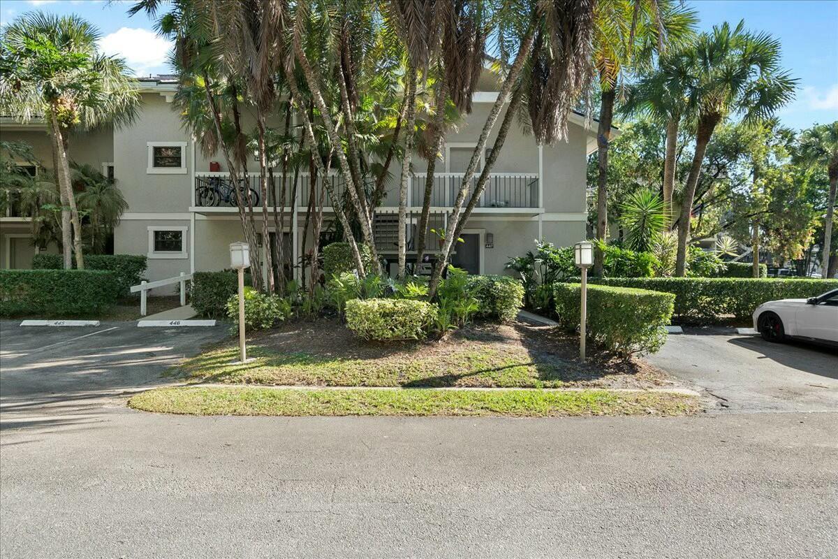 11863 Wimbledon Circle 446