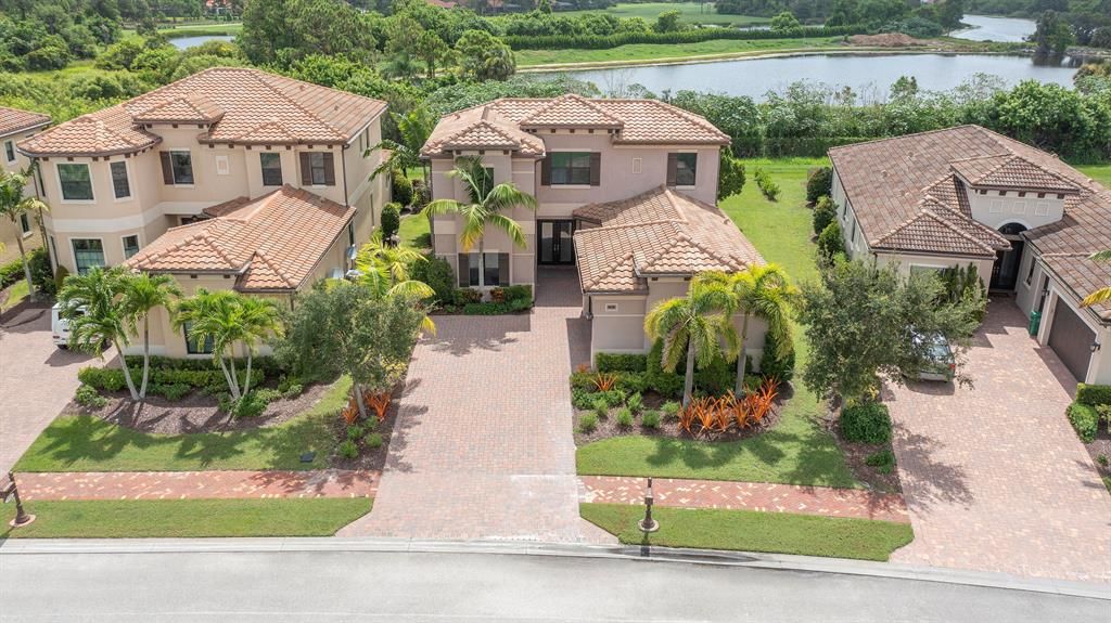 Photo of 170 SE Calmo Circle Cir, Port St Lucie, FL 34984 (MLS # R10833651)