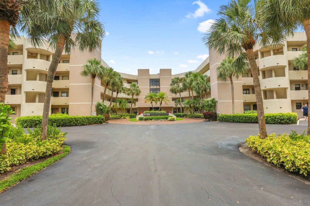 Photo of 5749 Camino Del Sol #404, Boca Raton, FL 33433 (MLS # R11101498)