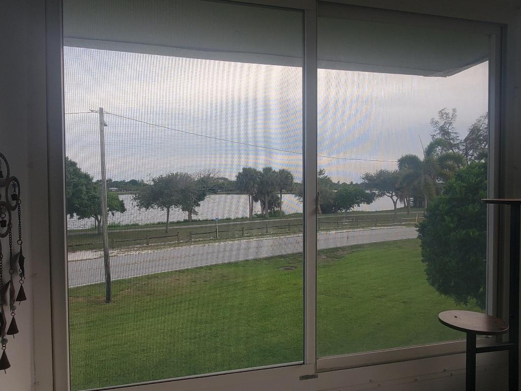 MURRY HILLS APT BLDG CONDO - Residential