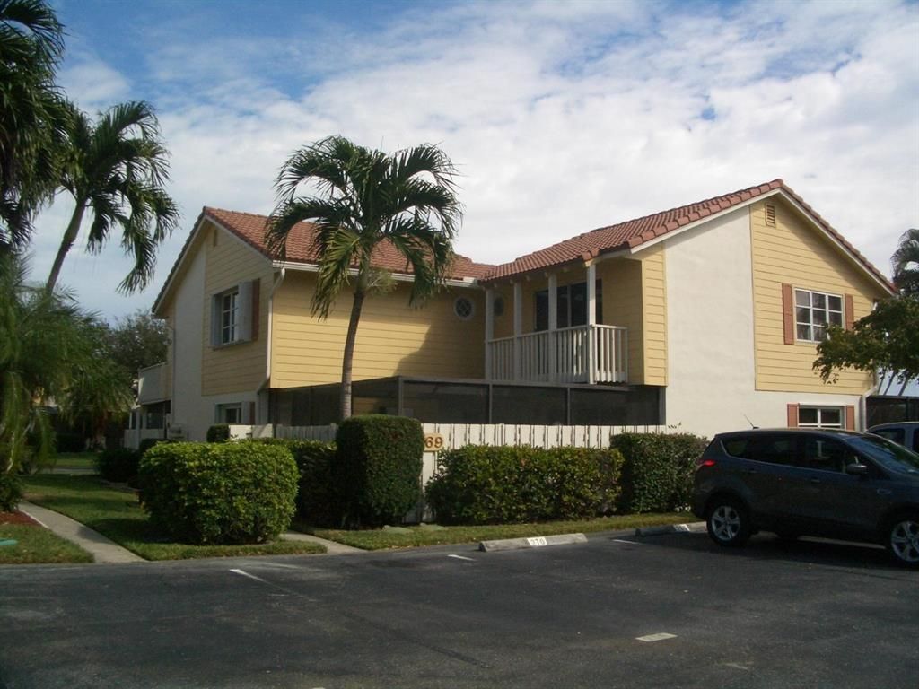 Photo of 269 Seabreeze Circle #269, Jupiter, FL 33477 (MLS # R10695775)