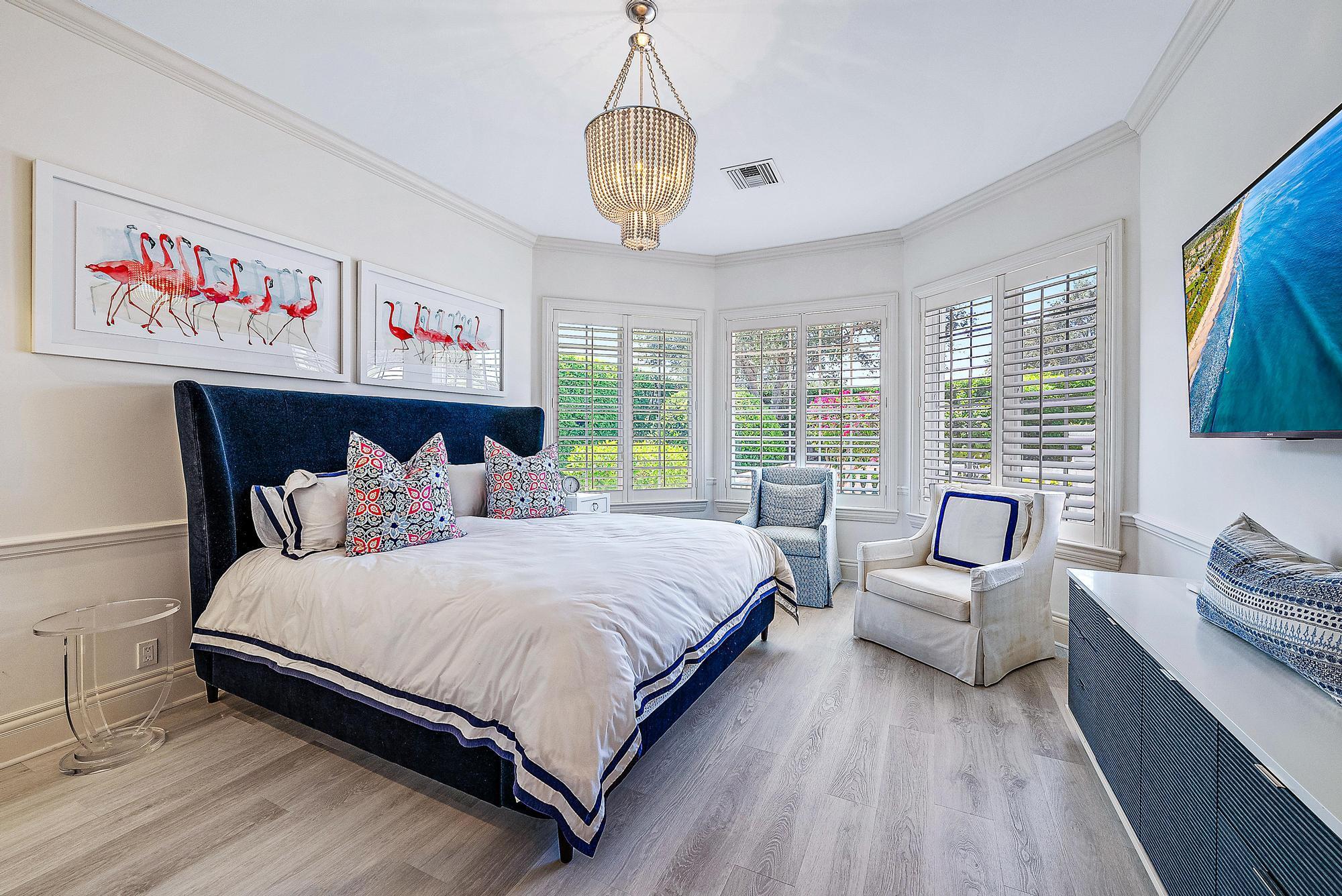 Jupiter Hills Village - Residential