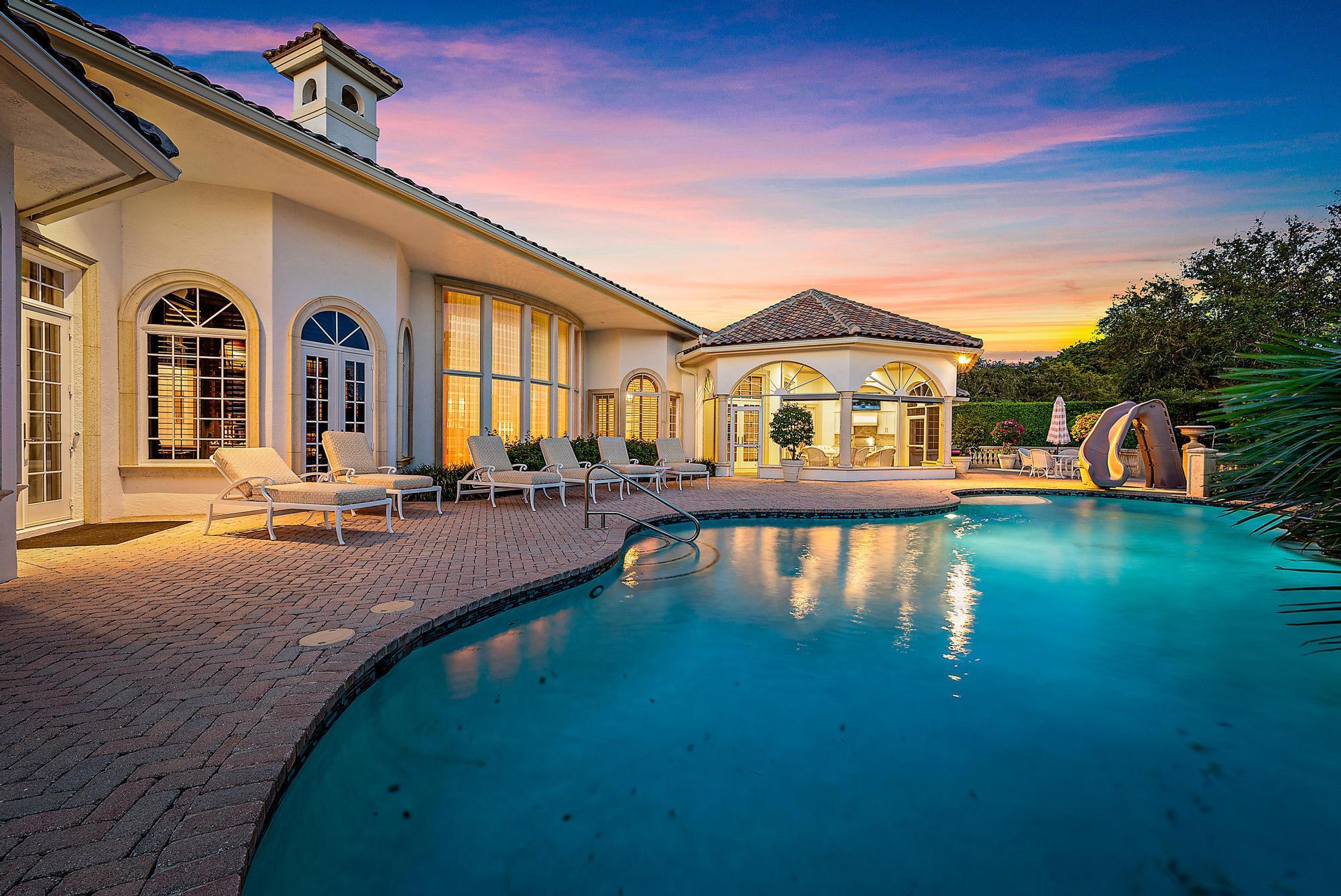 Jupiter Hills Village - Residential
