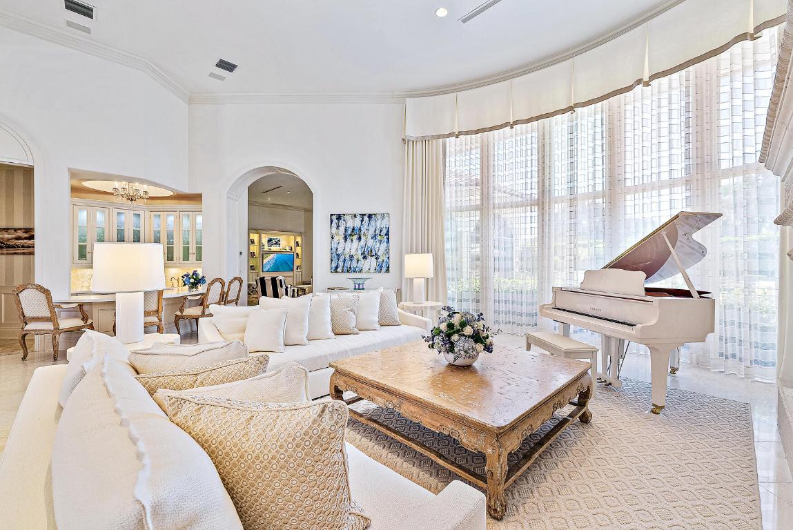 Jupiter Hills Village - Residential