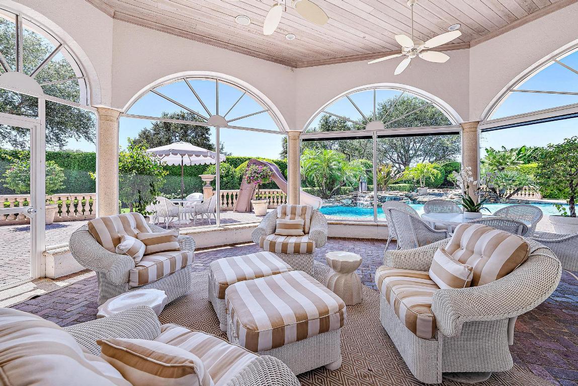 Jupiter Hills Village - Residential