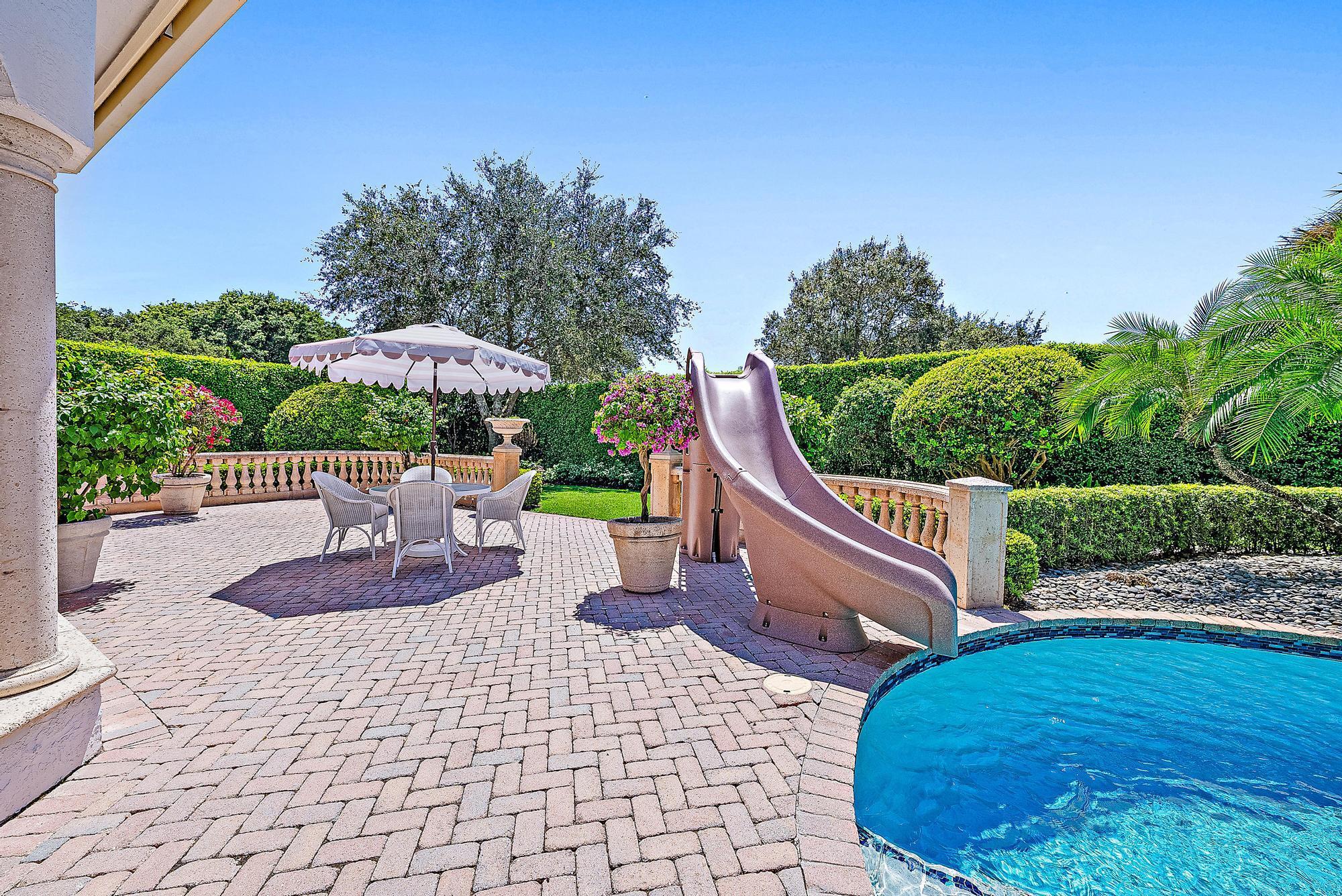 Jupiter Hills Village - Residential