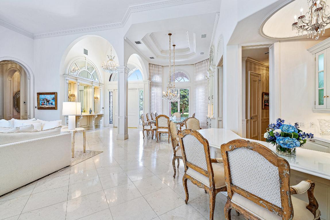 Jupiter Hills Village - Residential