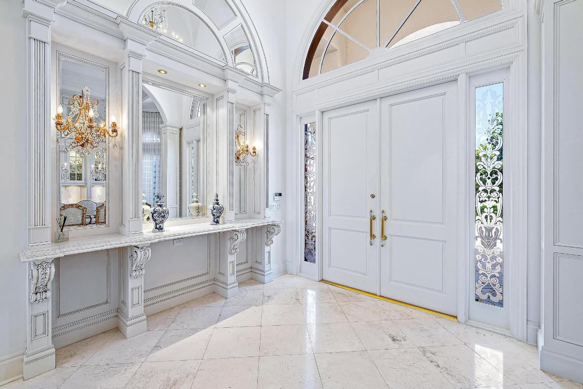 Jupiter Hills Village - Residential