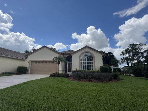 Photo of 1528 SE Holyrood Lane, Port Saint Lucie, FL 34952 (MLS # B26048568)