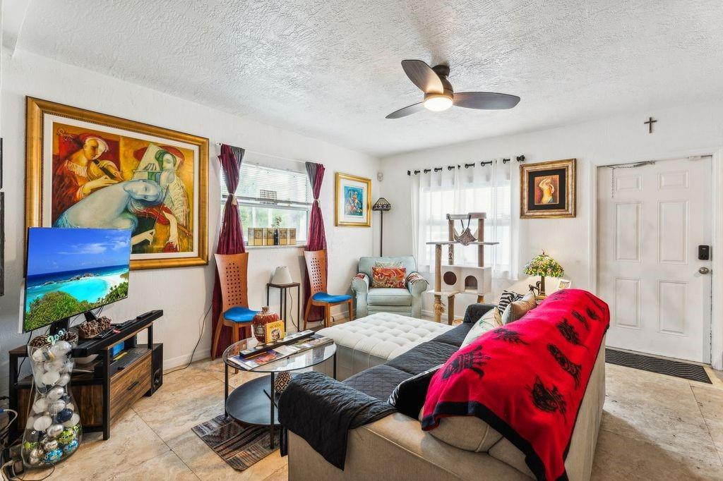 1470 N Dixie Highway 1