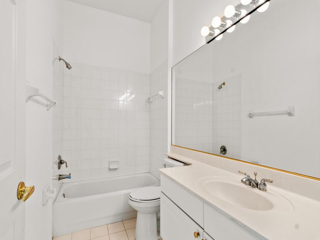 KINGS ISLE PHASE V - Residential