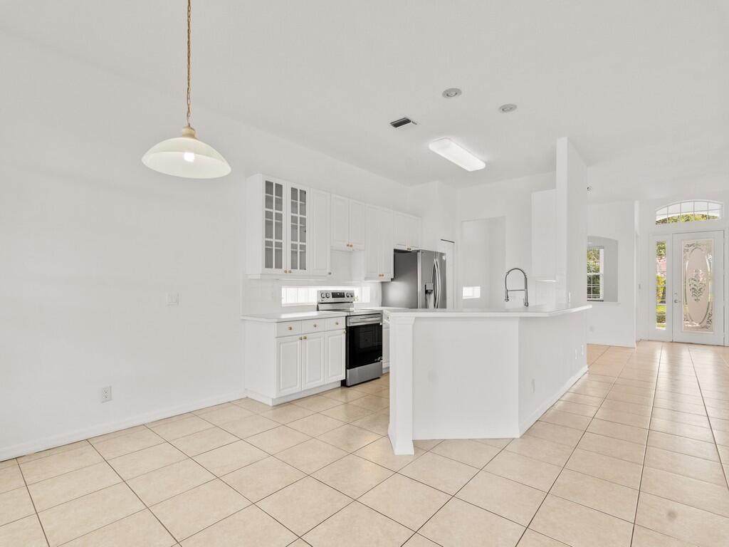 KINGS ISLE PHASE V - Residential