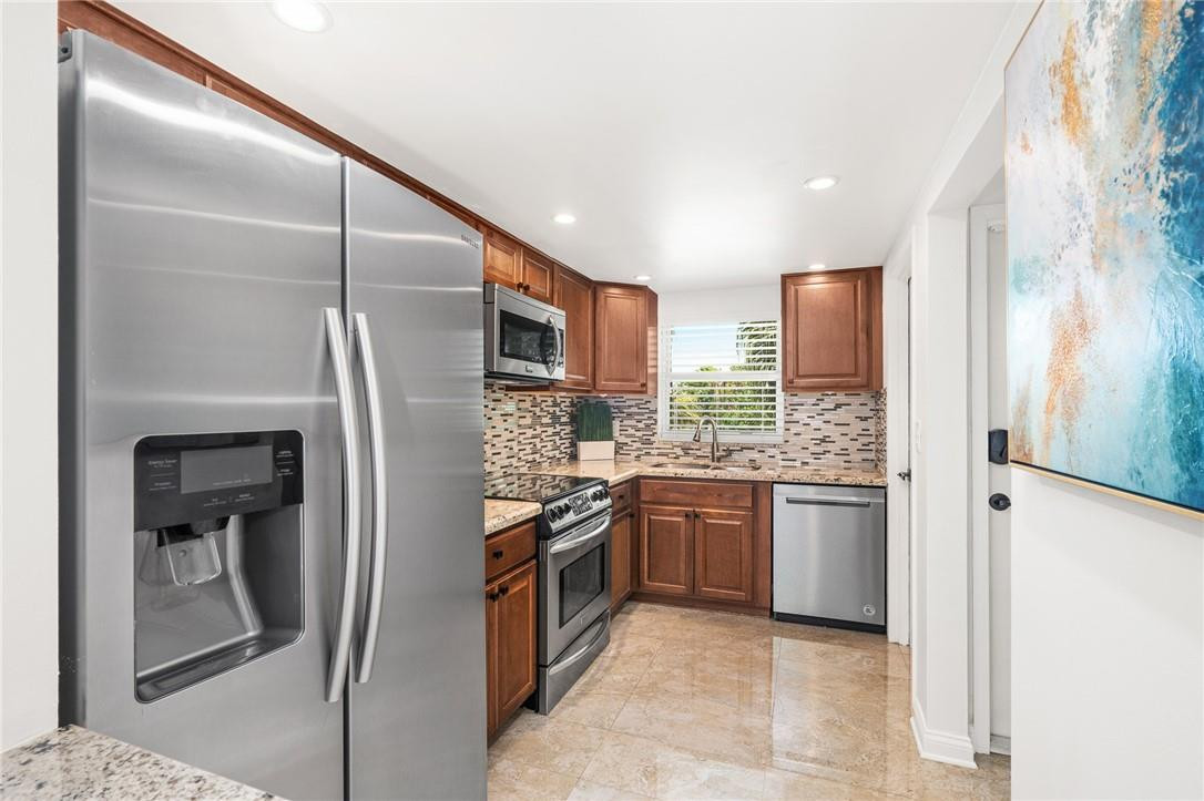 Hidden Harbor Condominium - Residential