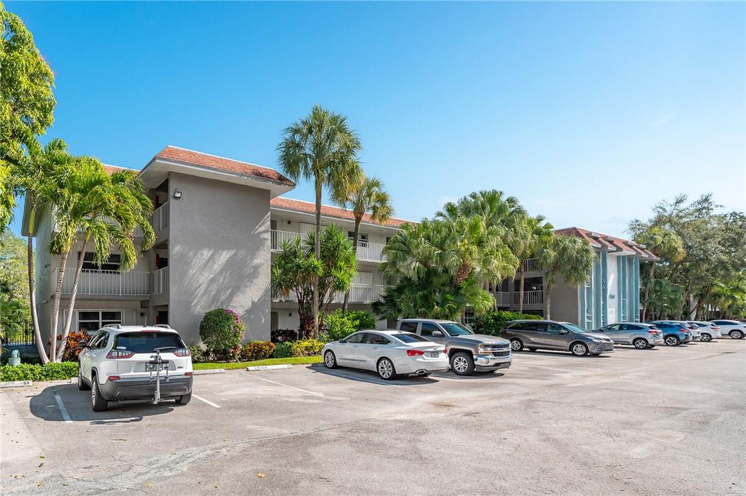 Hidden Harbor Condominium - Residential