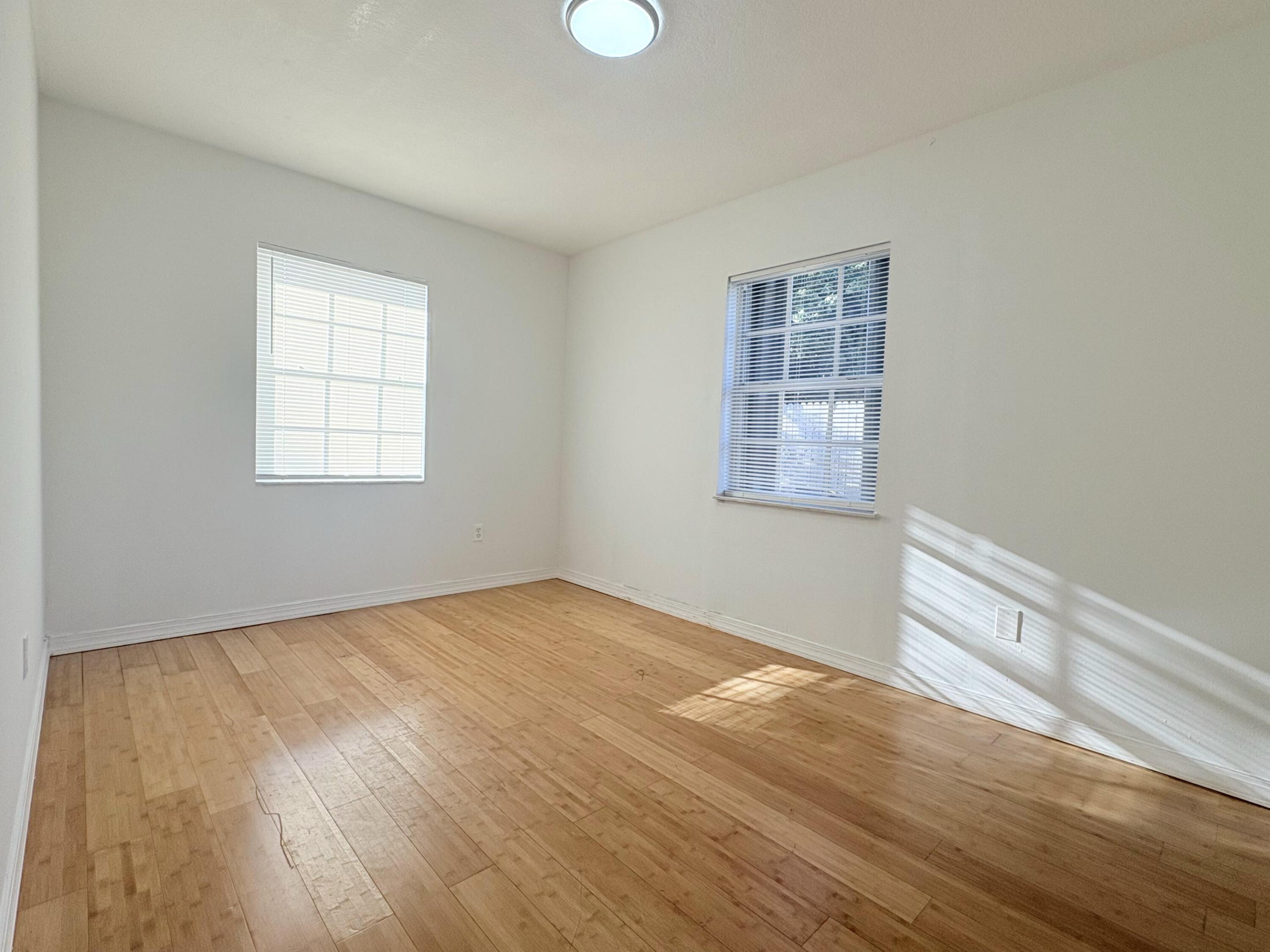 WYNNEWOOD ACRES 6 - Residential