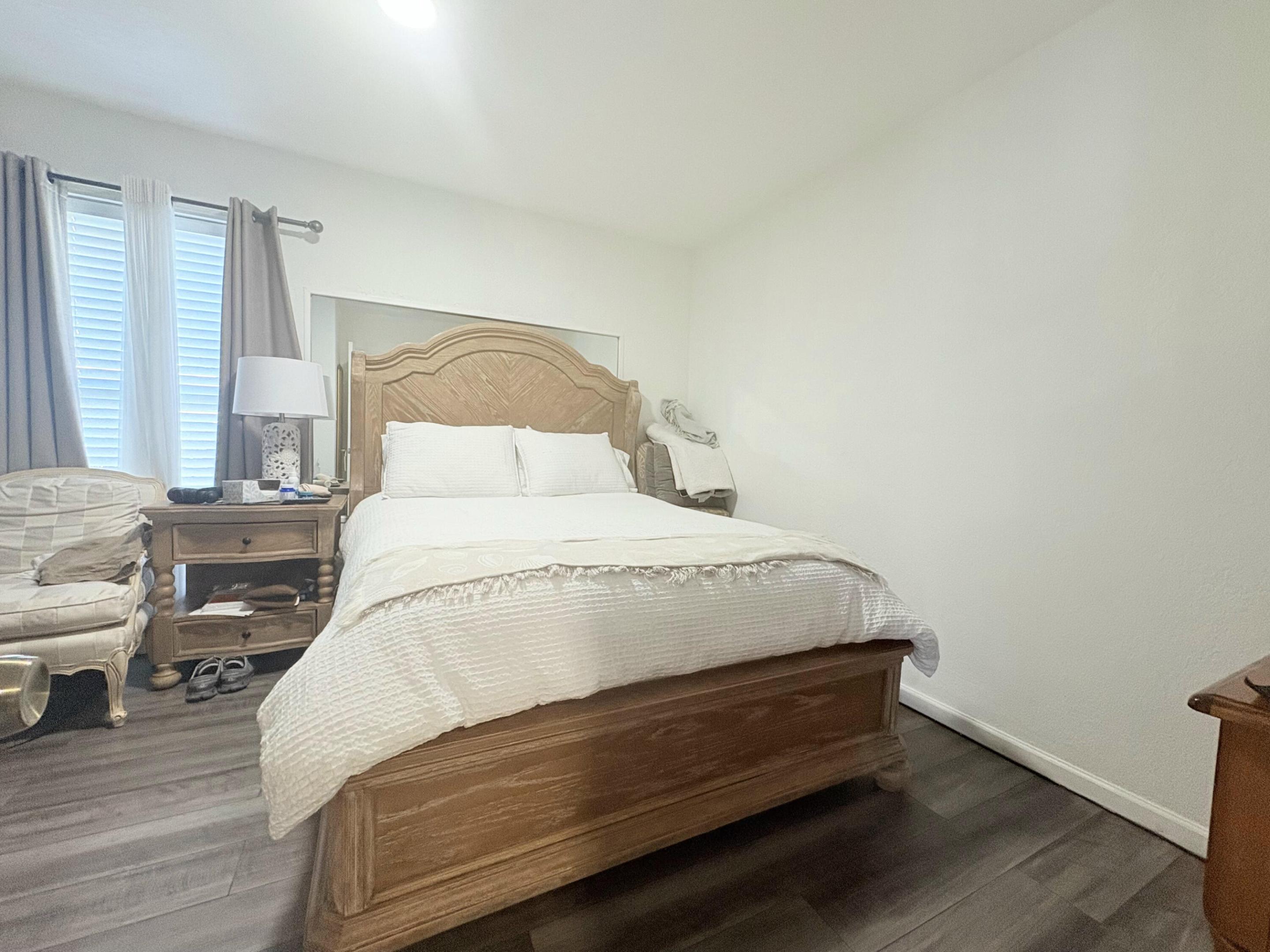 WYNNEWOOD ACRES 6 - Residential