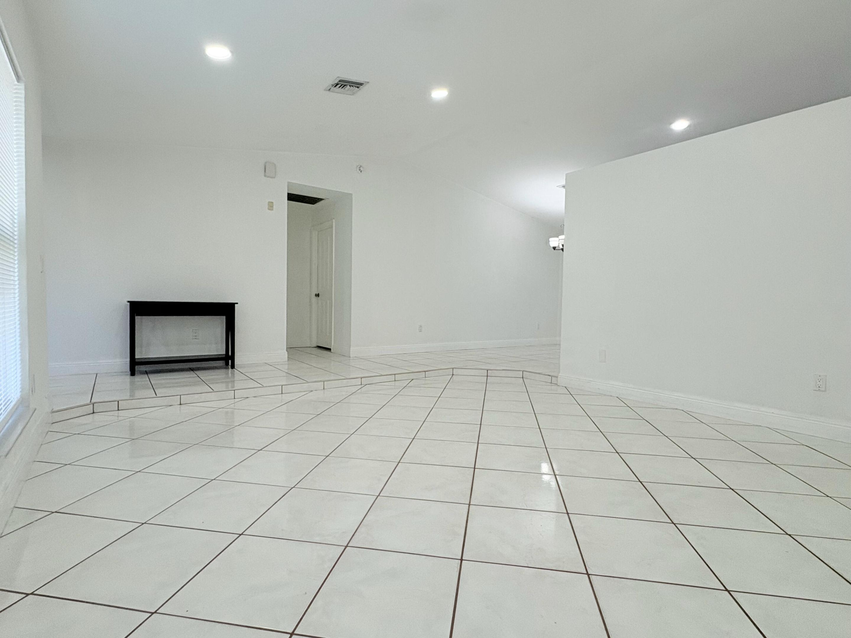 WYNNEWOOD ACRES 6 - Residential