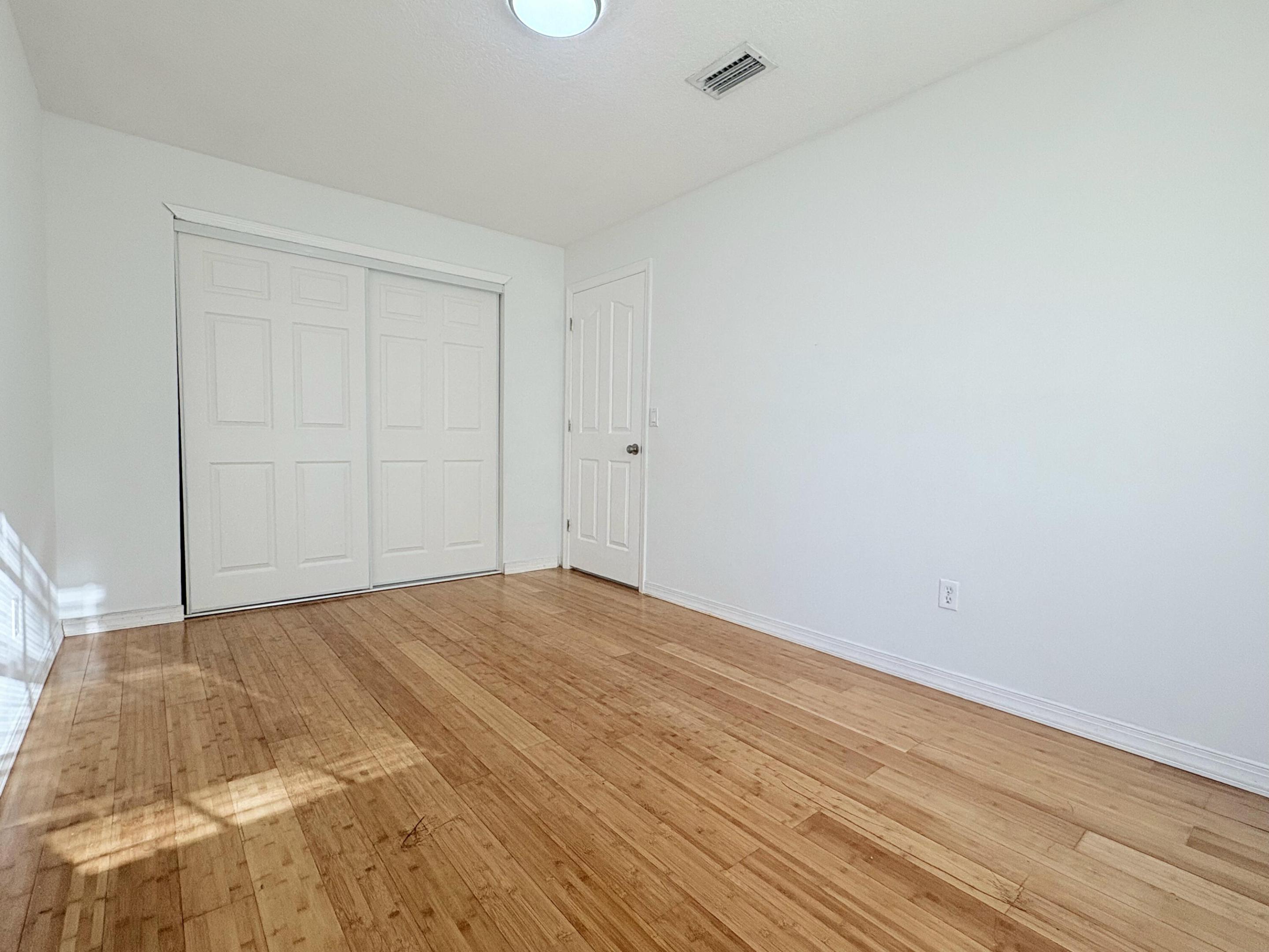 WYNNEWOOD ACRES 6 - Residential