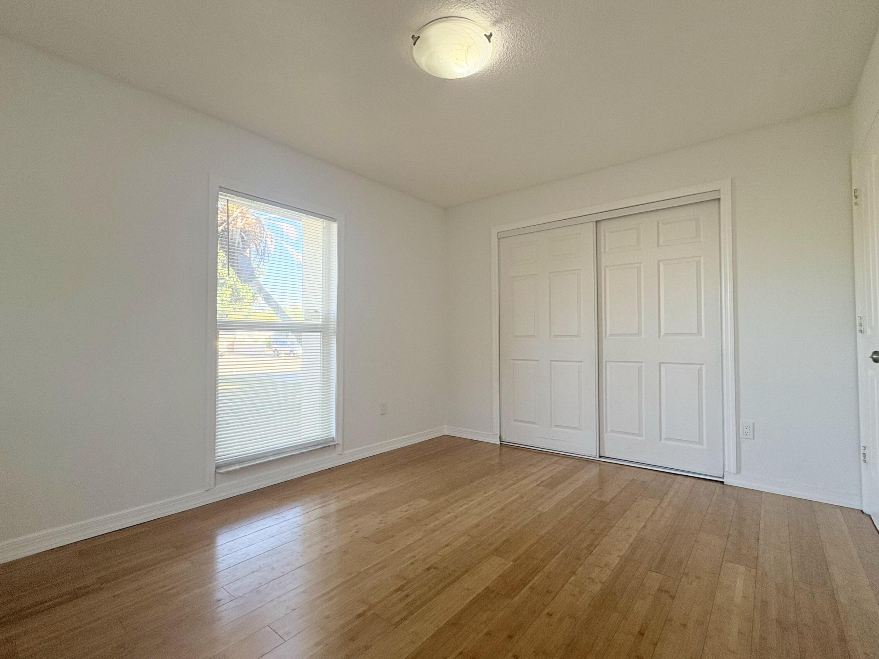 WYNNEWOOD ACRES 6 - Residential