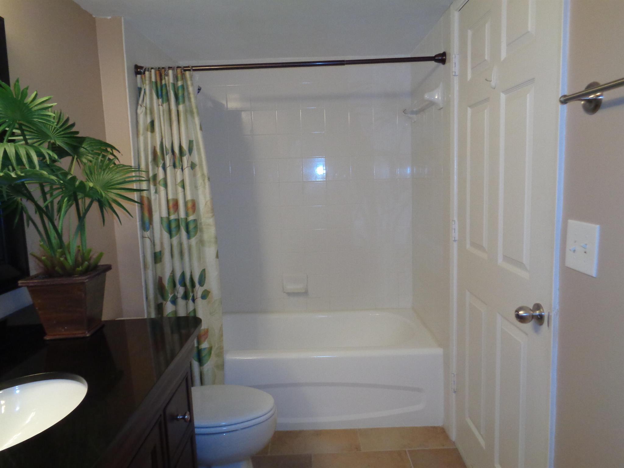 LAGUNA OF VERO BEACH - Residential Lease